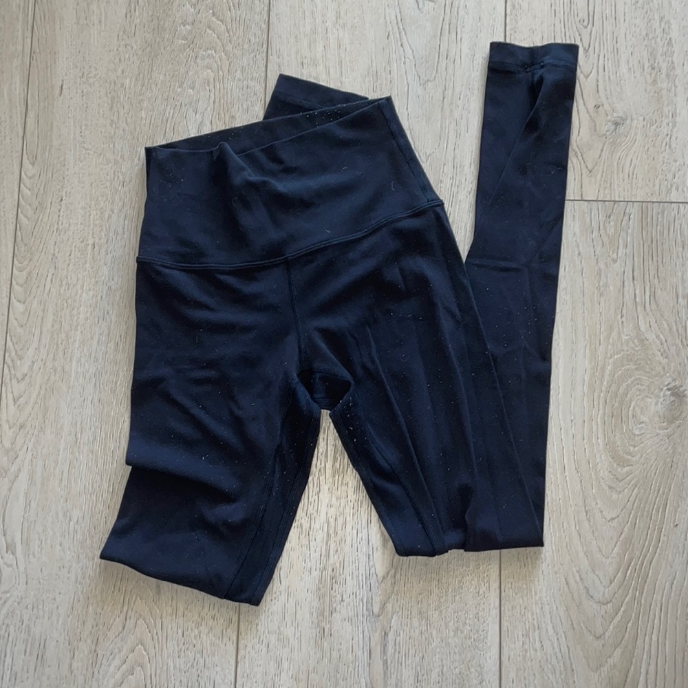 OG lululemon align black leggings size 2, pilling!!!